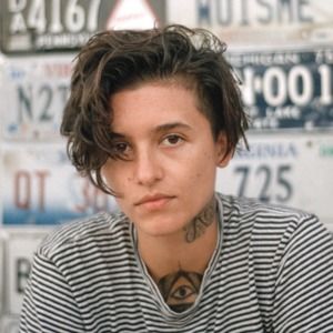 Meet your Posher, Devyn